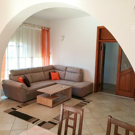 אומאג Apartment Sandra מראה חיצוני תמונה
