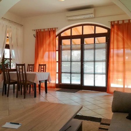 אומאג Apartment Sandra מראה חיצוני תמונה
