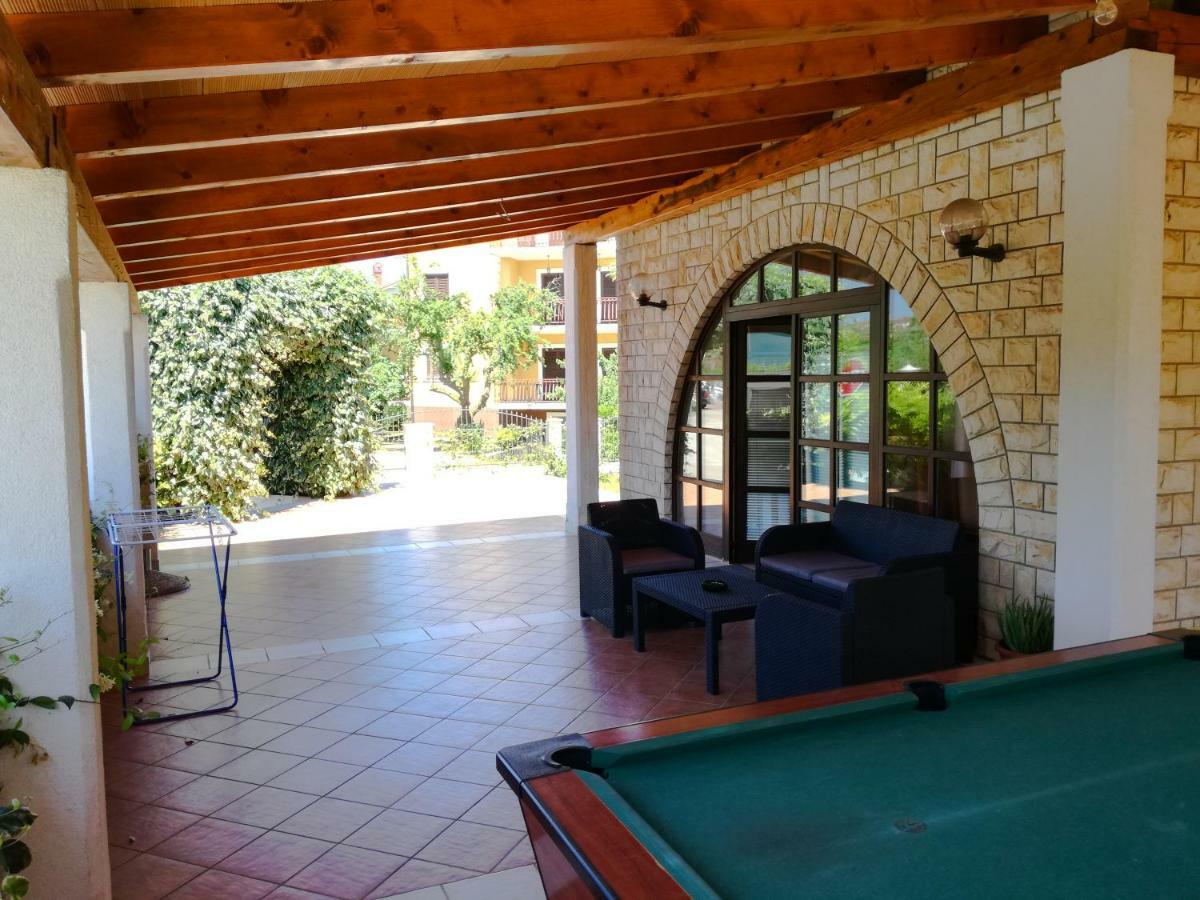 אומאג Apartment Sandra מראה חיצוני תמונה