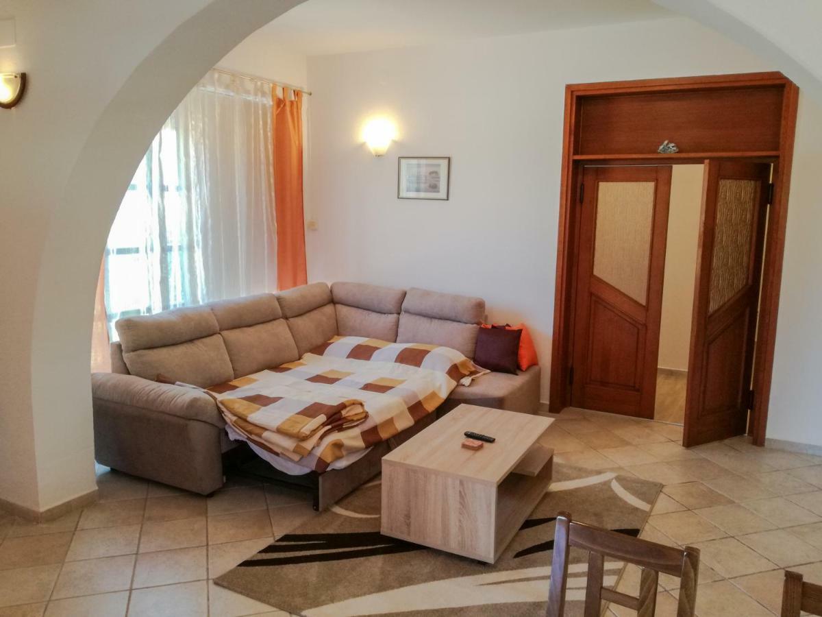 אומאג Apartment Sandra מראה חיצוני תמונה